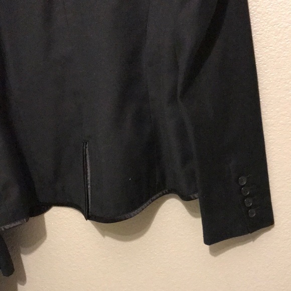 Fitted blazer - Picture 3 of 3